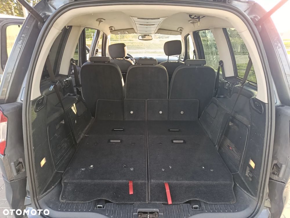 Ford Galaxy 2.0 TDCi Ghia - 17