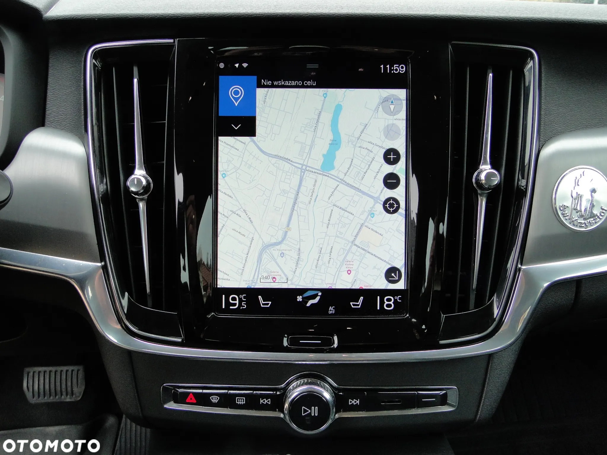Volvo V90 D4 Momentum Pro - 36