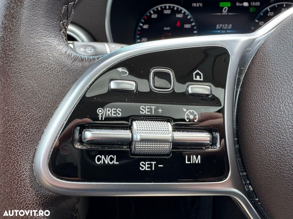 Mercedes-Benz GLC Coupe 300 e 4MATIC - 26