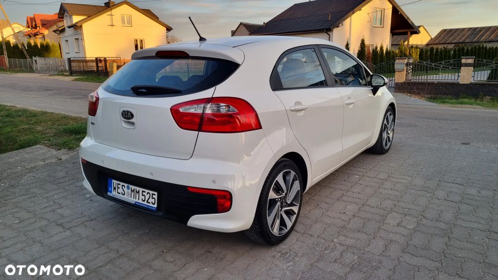 Kia Rio 1.2 Dream Team Edition - 6