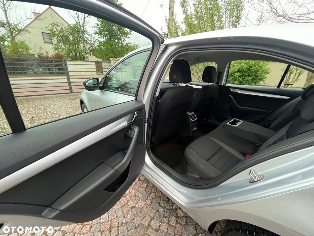 Skoda Octavia 1.5 TSI ACT Ambition - 36
