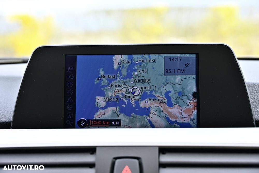 BMW Seria 3 320i Efficient Dynamics Edition - 29