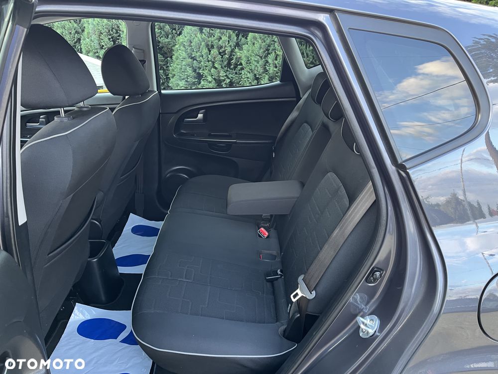 Kia Venga 1.6 CVVT Dream Team Edition - 10