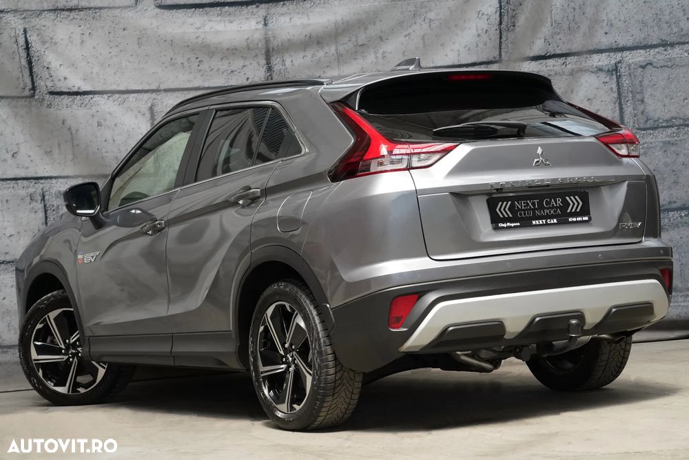 Mitsubishi Eclipse-Cross 4WD Top - 4