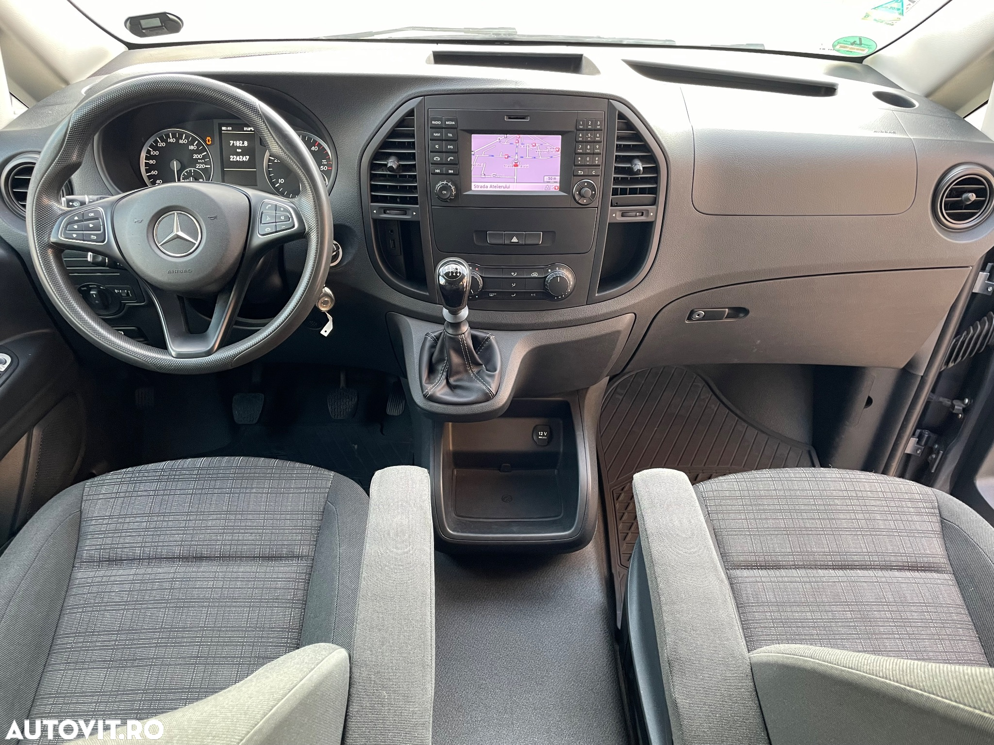 Mercedes-Benz Vito 111 CDI (BlueTEC) Tourer Lang PRO - 16
