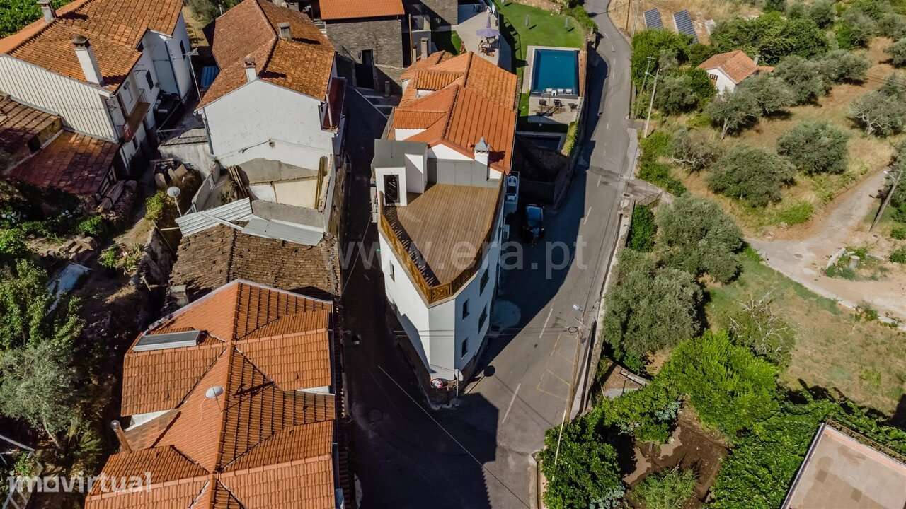 Moradia Geminada T3 / Covilhã, Cortes do Meio - Grande imagem: 3/18