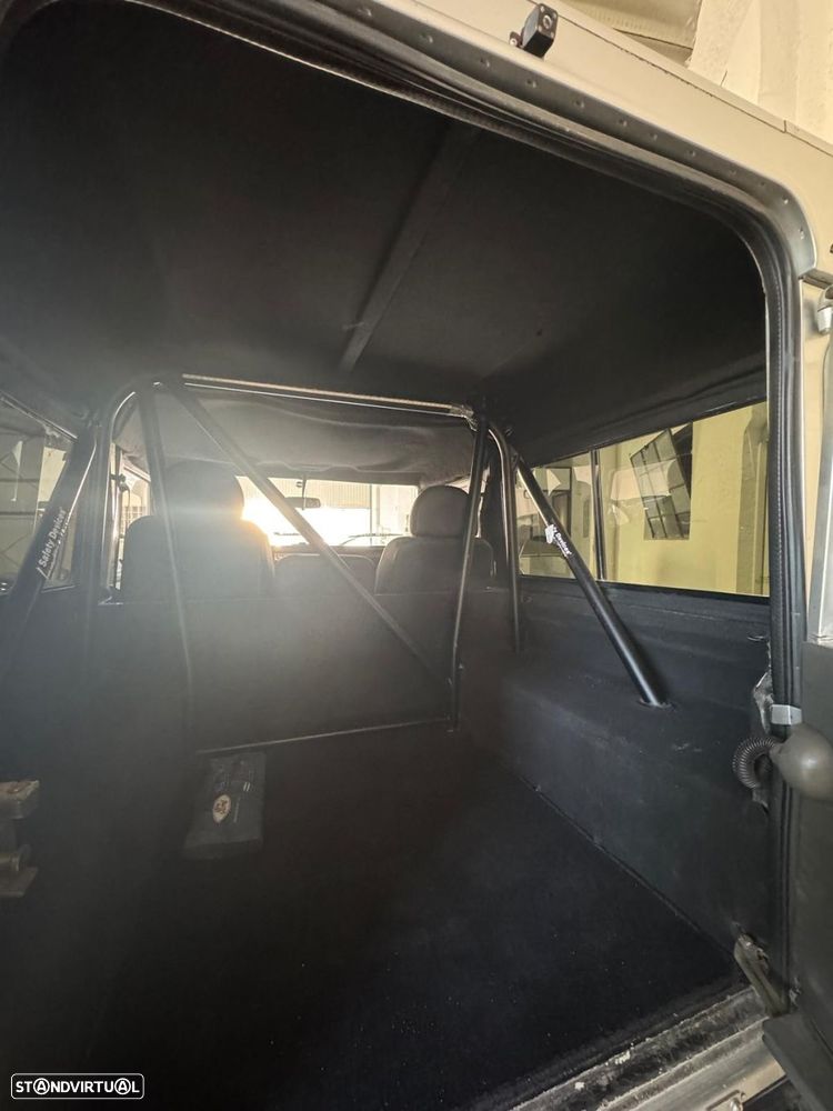 Land Rover Defender 90 2.5 TD5 Metal Top - 29