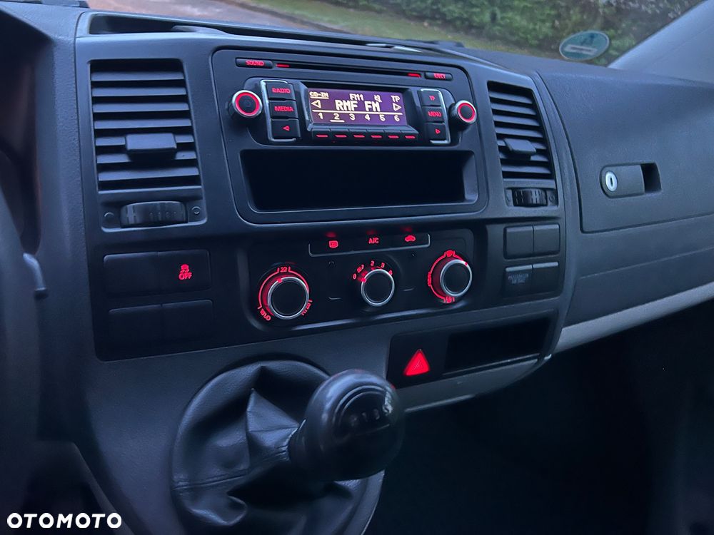 Volkswagen T5 Transporter - 8