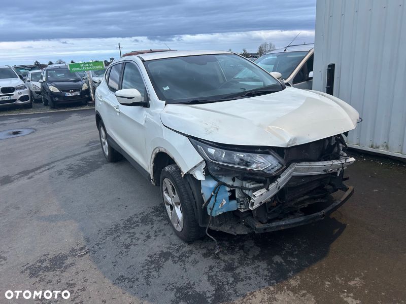 Nissan Qashqai - 2