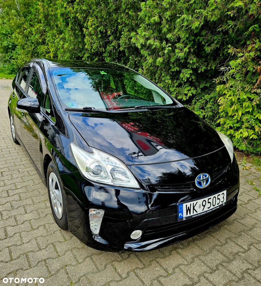 Toyota Prius ver-1-8-hsd-prestige - 15