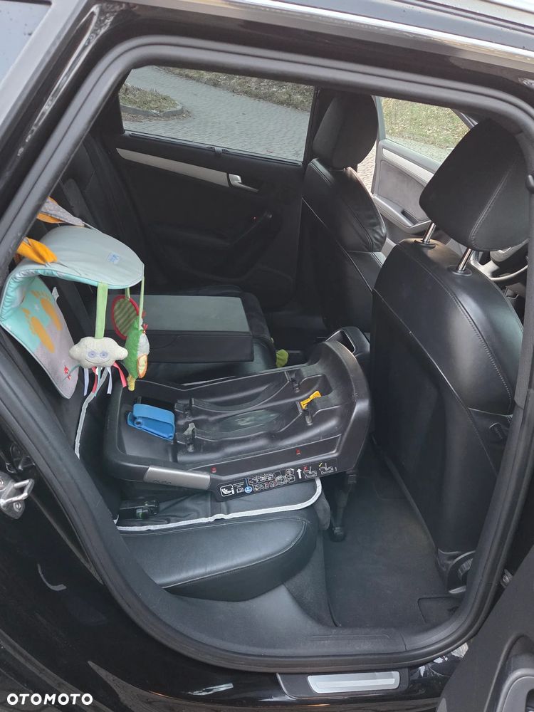 Audi A4 Avant 2.0 TDI DPF Ambiente - 17