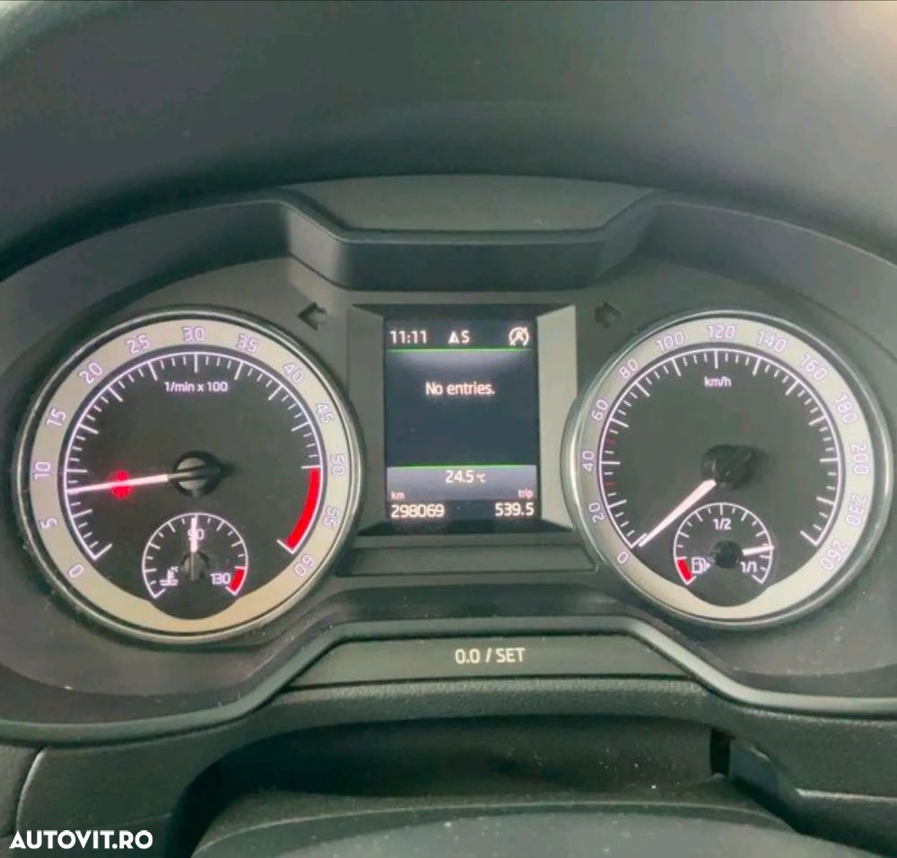 Skoda Octavia 2.0 TDI 4X4 STYLE - 6