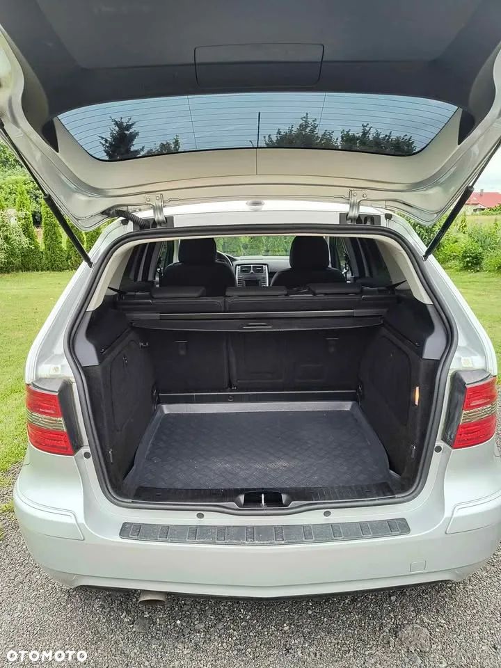 Mercedes-Benz Klasa B 180 NGT BlueEffICIENCY - 7