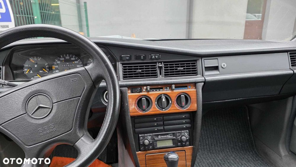 Mercedes-Benz Inny - 2