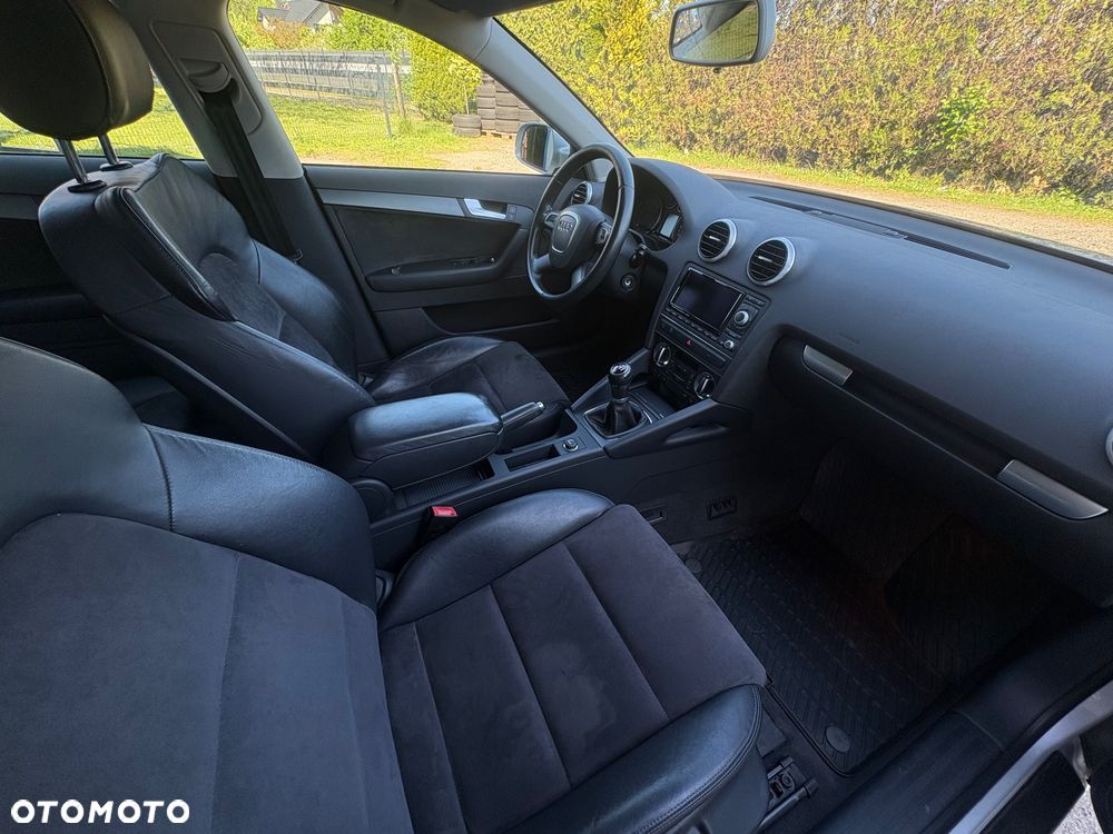 Audi A3 Sportback - 6