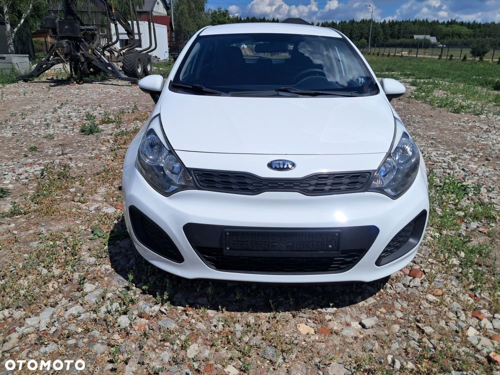 Kia Rio - 1