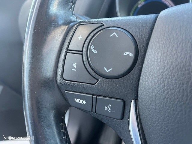 Toyota Auris Touring Sports - 13