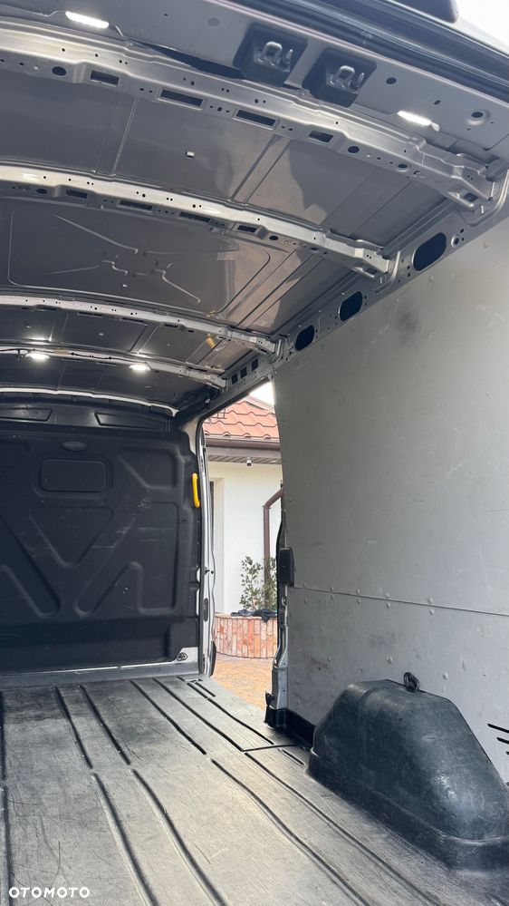 Ford Transit - 14