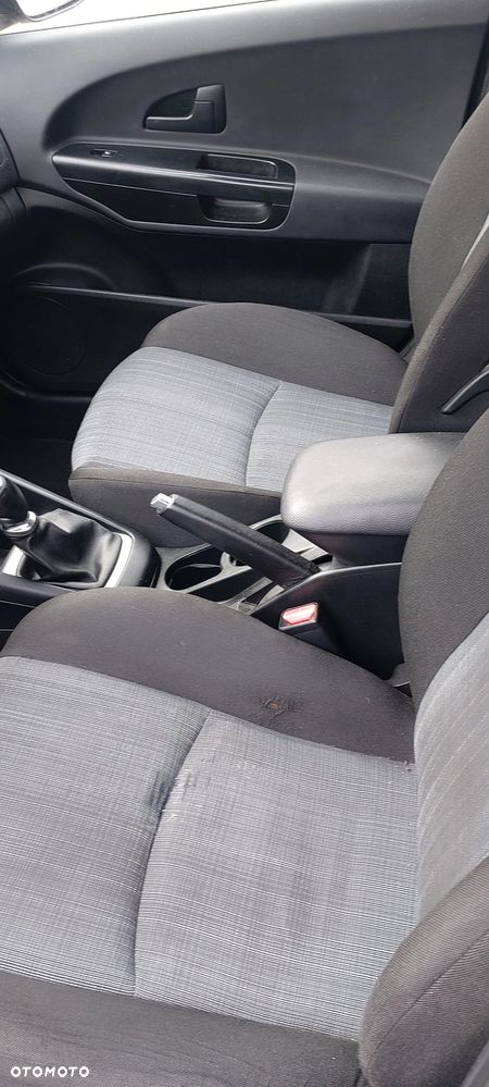 Kia Ceed 1.6 CVVT Dream-Team Edition - 9