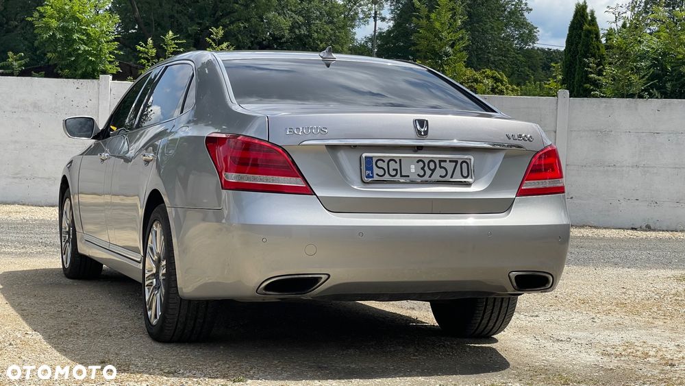 Hyundai Equus - 4