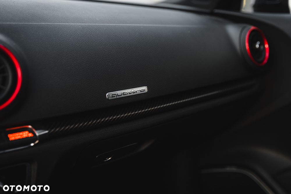 Audi RS3 Limousine TFSI quattro S tronic - 17