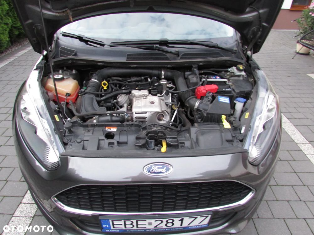 Ford Fiesta 1.0 EcoBoost S&S TITANIUM - 16