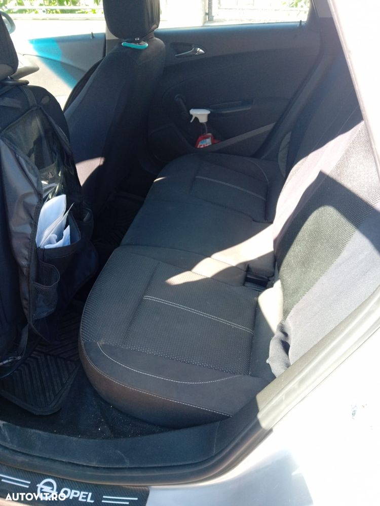 Opel Astra 1.7 CDTI ECOTEC Enjoy - 4