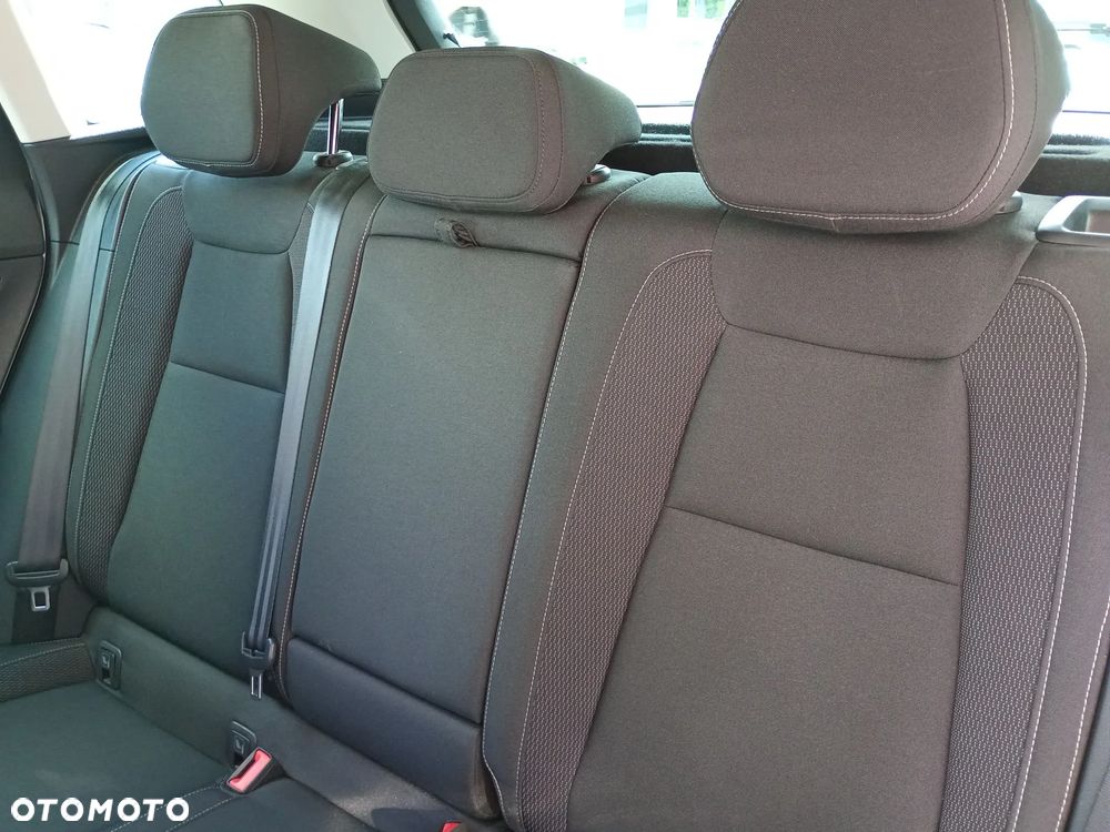 Skoda Karoq 1.5 TSI ACT Ambition DSG - 14