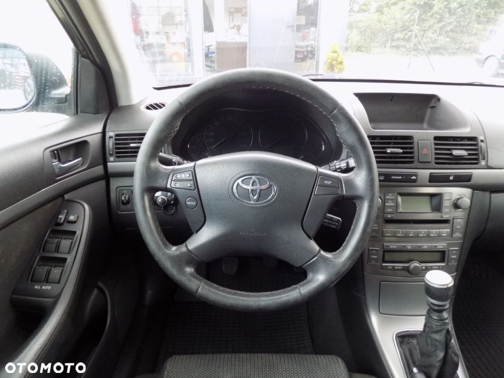 Toyota Avensis - 6