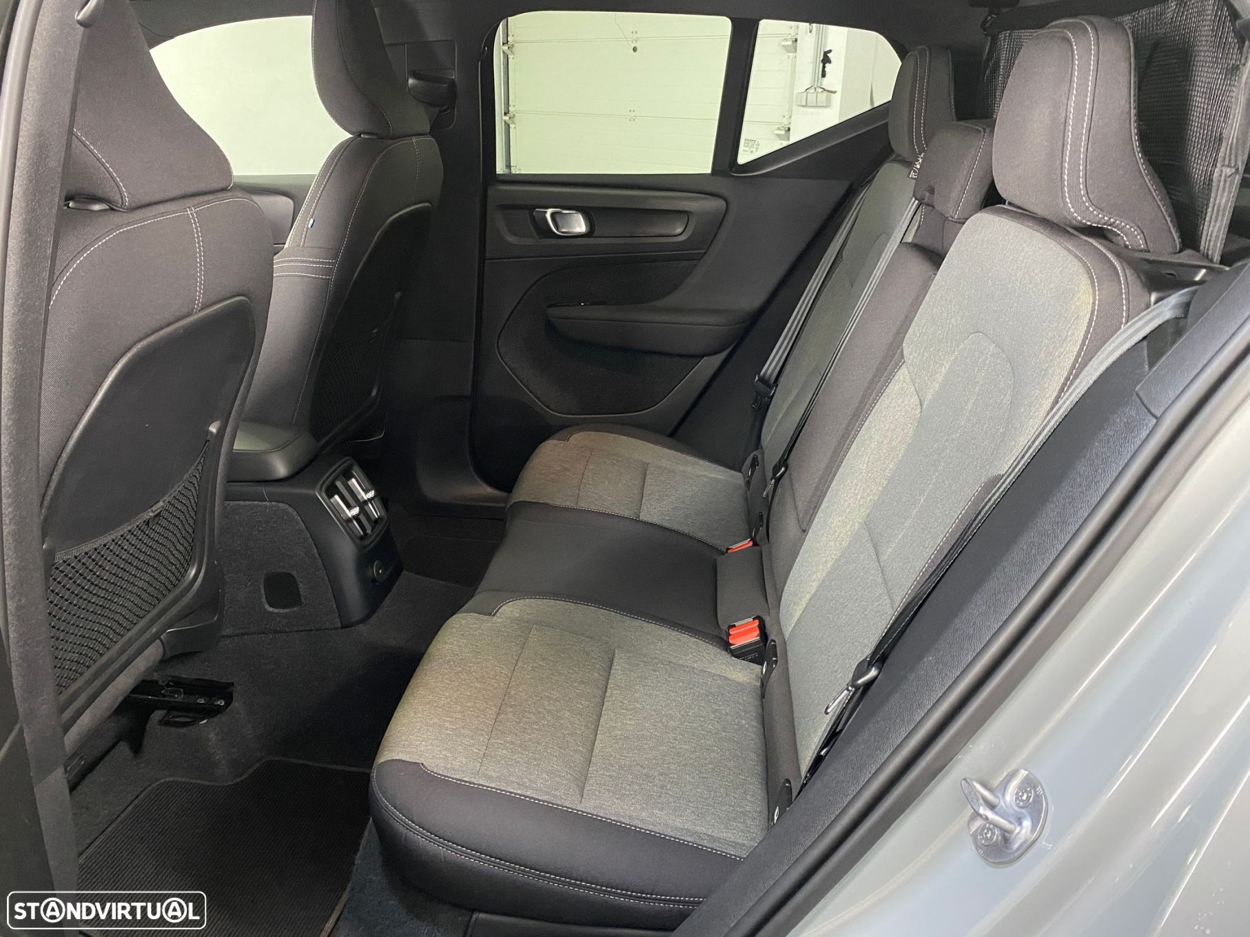 Volvo XC 40 1.5 T4 PHEV Plus Dark - 7