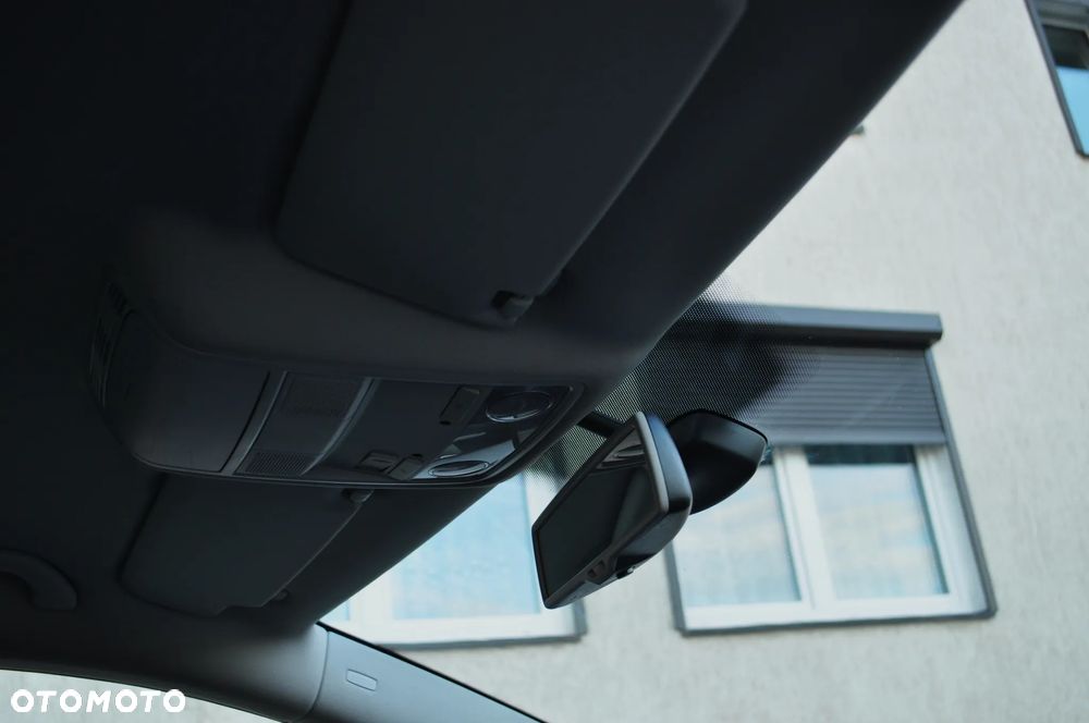 Volkswagen Passat CC - 20