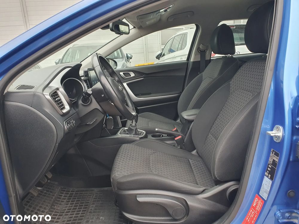 Kia Ceed 1.4 T-GDI M - 27