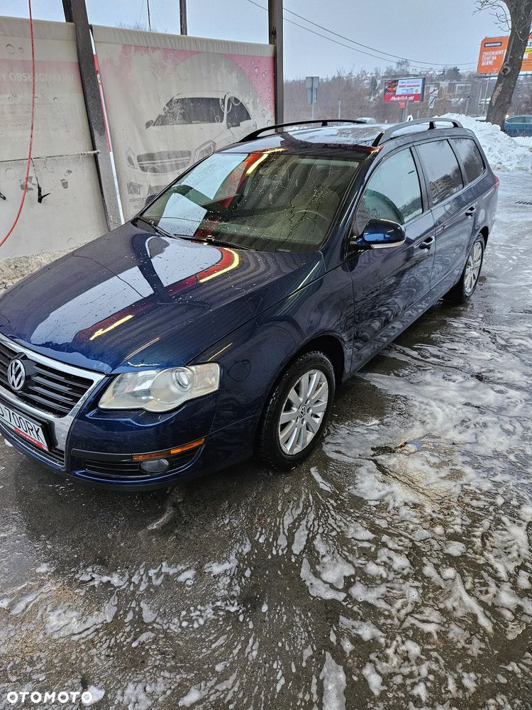 Volkswagen Passat 1.9 TDI Comfortline - 4