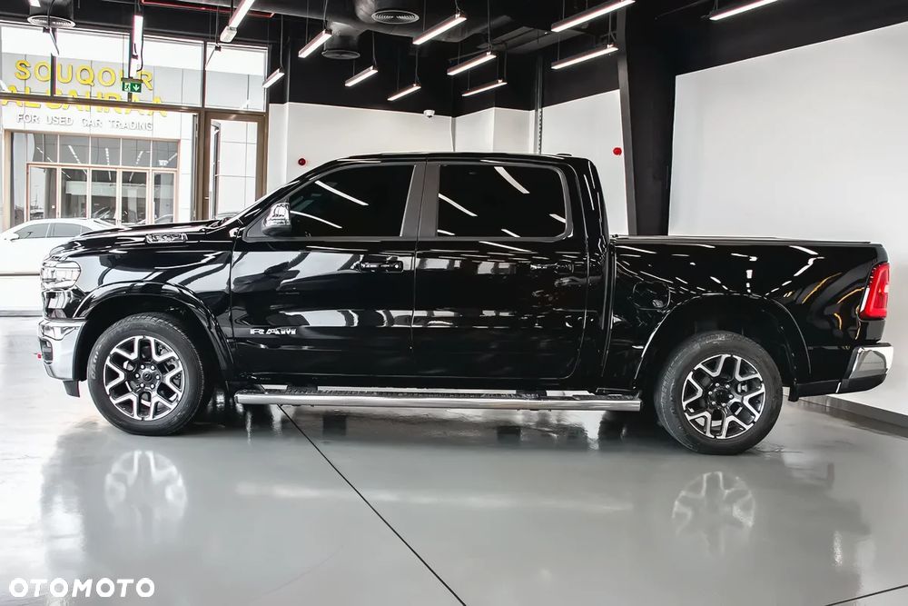 RAM 1500 Laramie Night Premium - 5