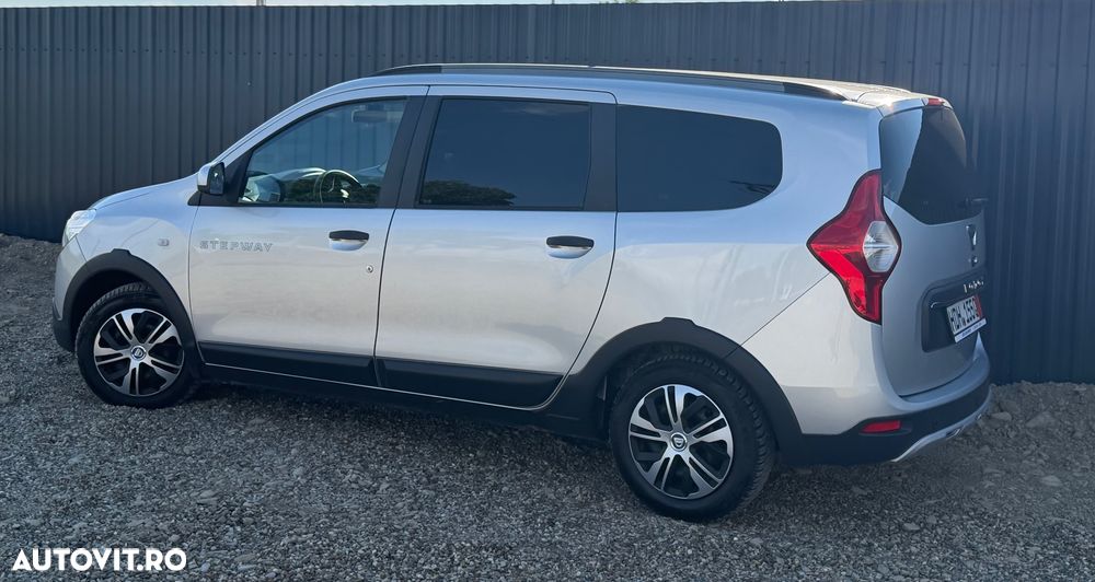 Dacia Lodgy 1.5 dCi 109 CP Stepway - 3