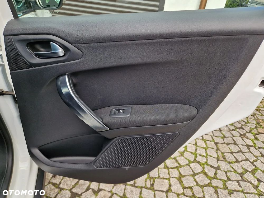 Peugeot 2008 PureTech 110 Stop&Start Allure - 30