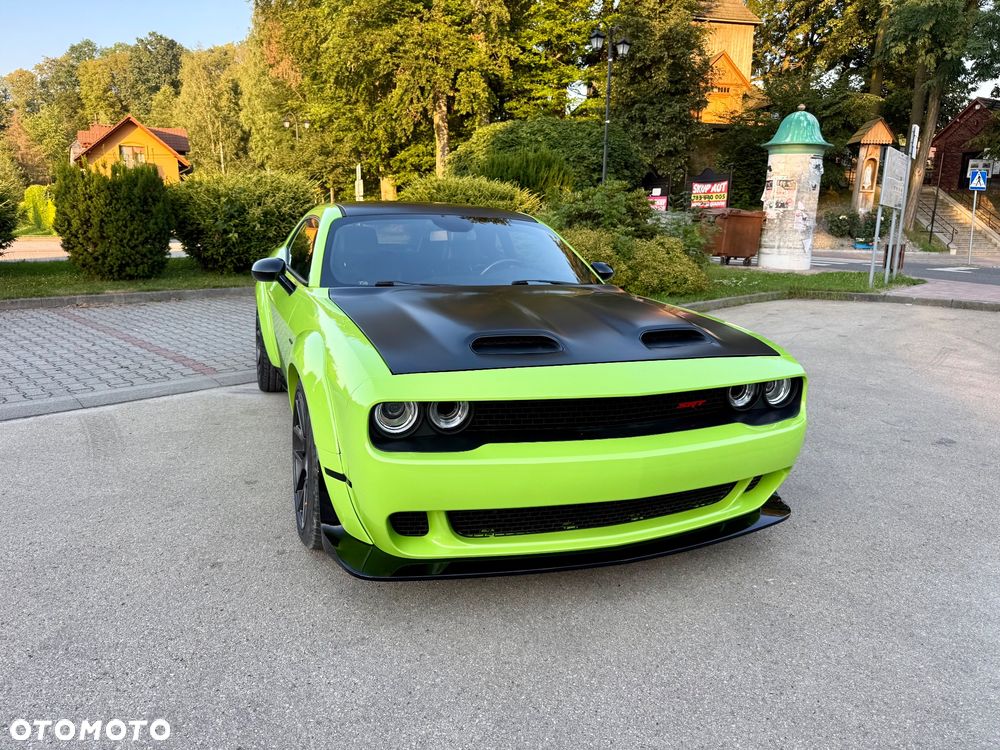Dodge Challenger - 13