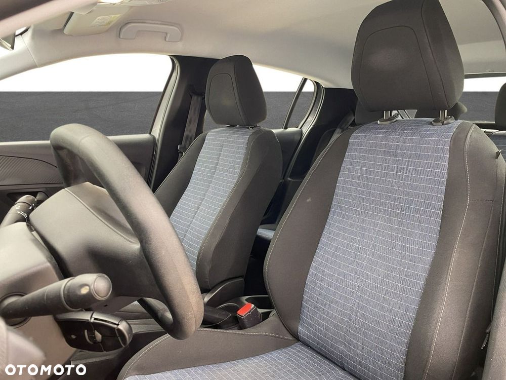 Peugeot 208 - 17