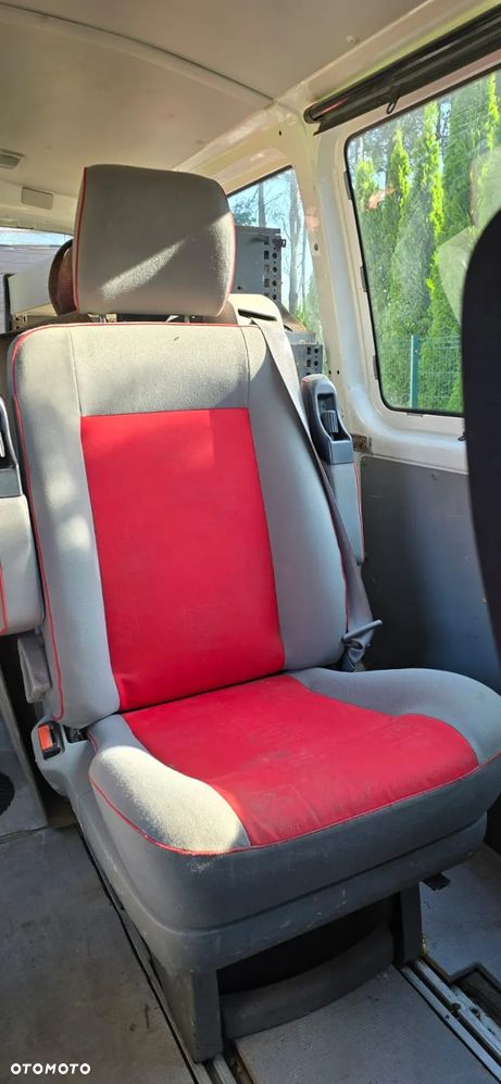 Volkswagen Transporter T5 TDI L2 4Motion - 5