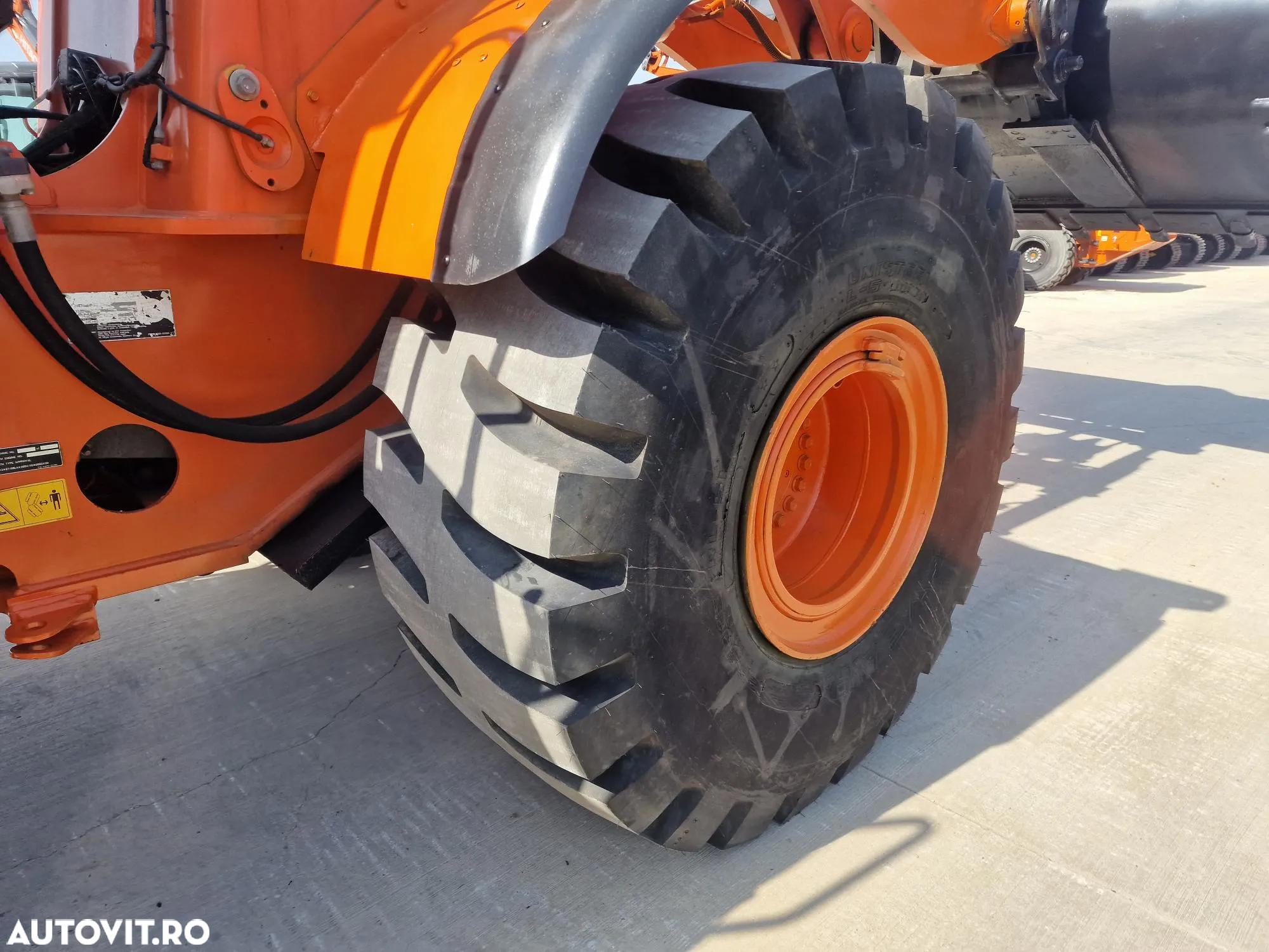 Hitachi ZW330-6, 2016, 7.477h, 33 tone, cupa 5,5mc cu dinti, Cupla rapida,Gresare automata, Anvelope NOI, STARE FOARTE BUNA-posibilitate leasing-PROMOTIE 109.900 EUR+Tva - 30
