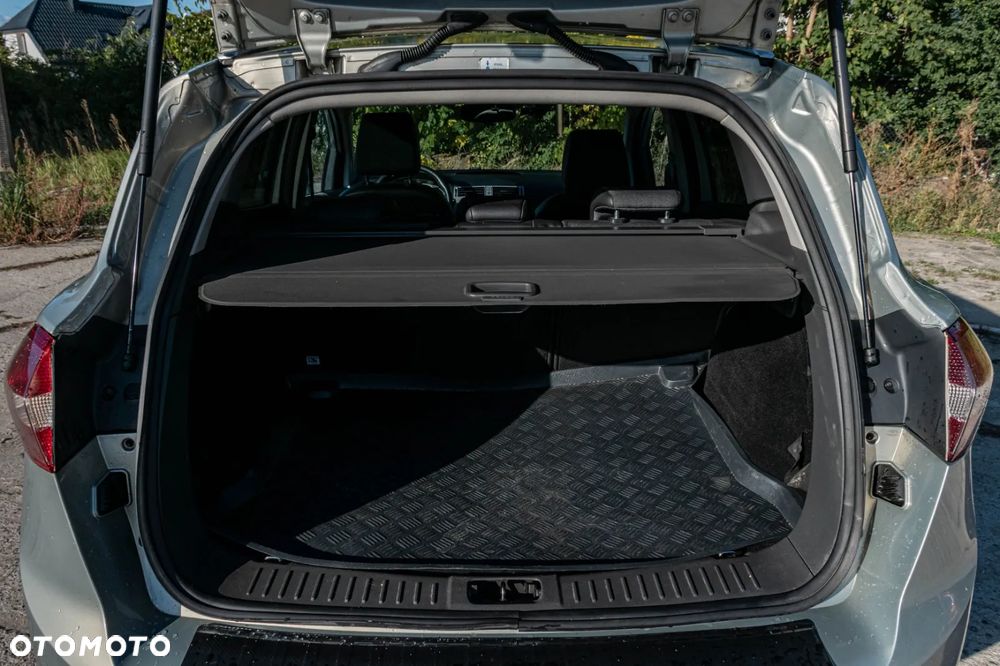 Ford Kuga - 14
