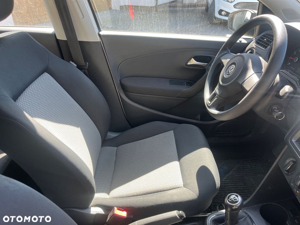Volkswagen Polo - 12