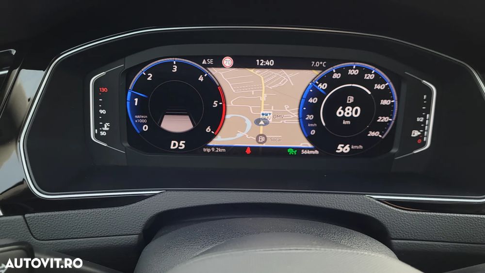 Volkswagen Passat Variant 2.0 TDI DSG Business - 16
