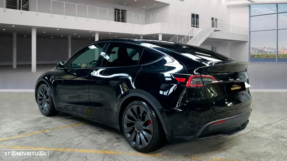 Tesla Model Y Performance Dual Motor AWD - 2