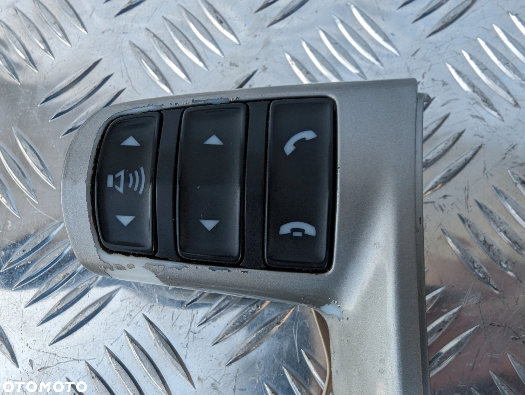PRZYCISKI KIEROWNICY DAF XF 106 LIFT - 3