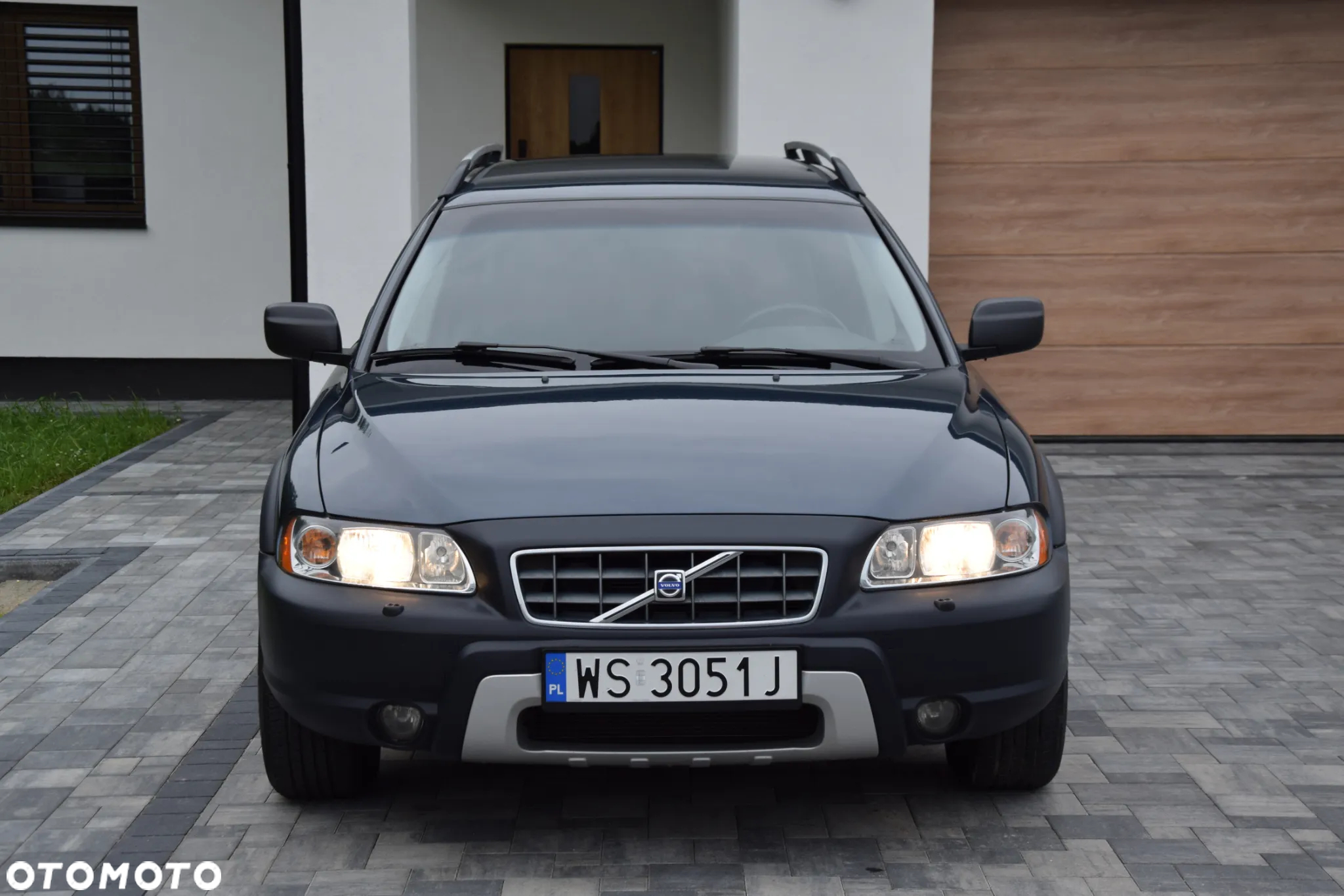 Volvo XC 70 D5 AWD Momentum - 10