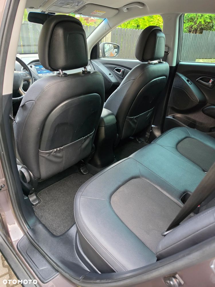 Hyundai ix35 1.6 2WD Fifa World Cup Edition - 11