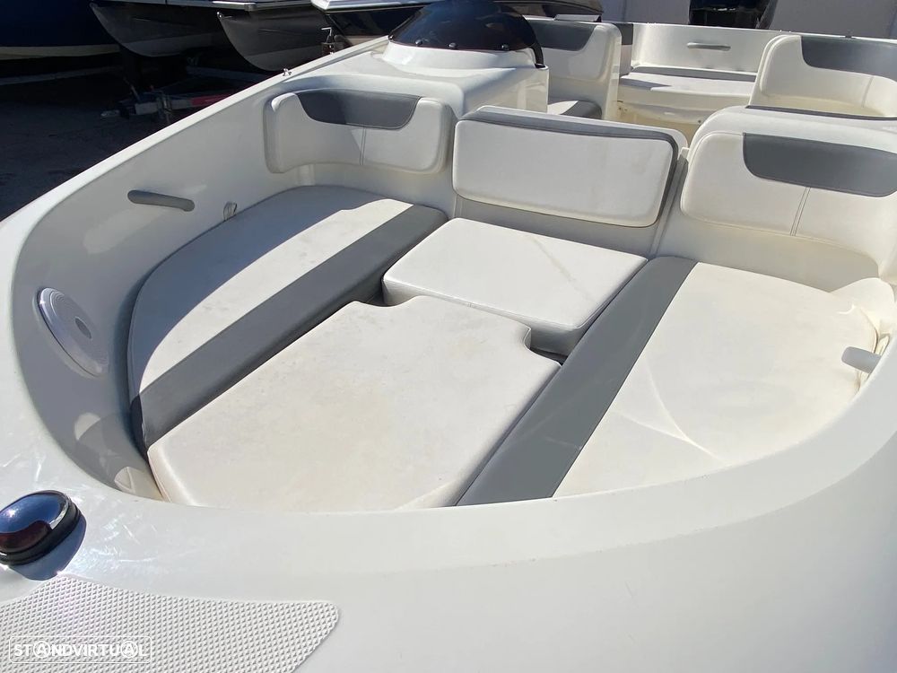 Bayliner Element E5 - 7