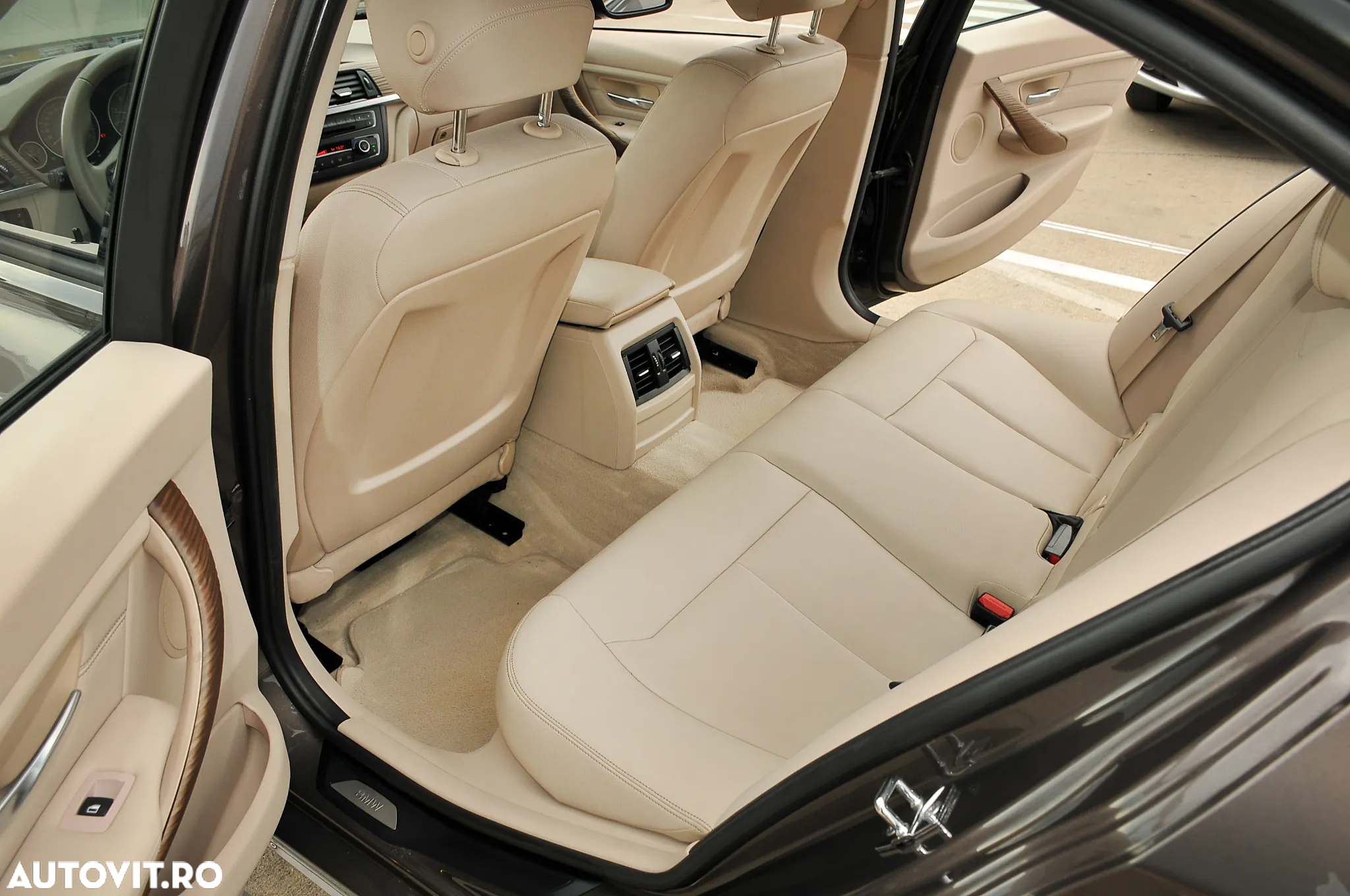 BMW Seria 3 - 16