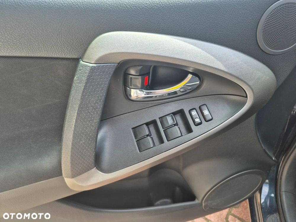 Toyota RAV4 2.0 Comfort 4x4 - 16
